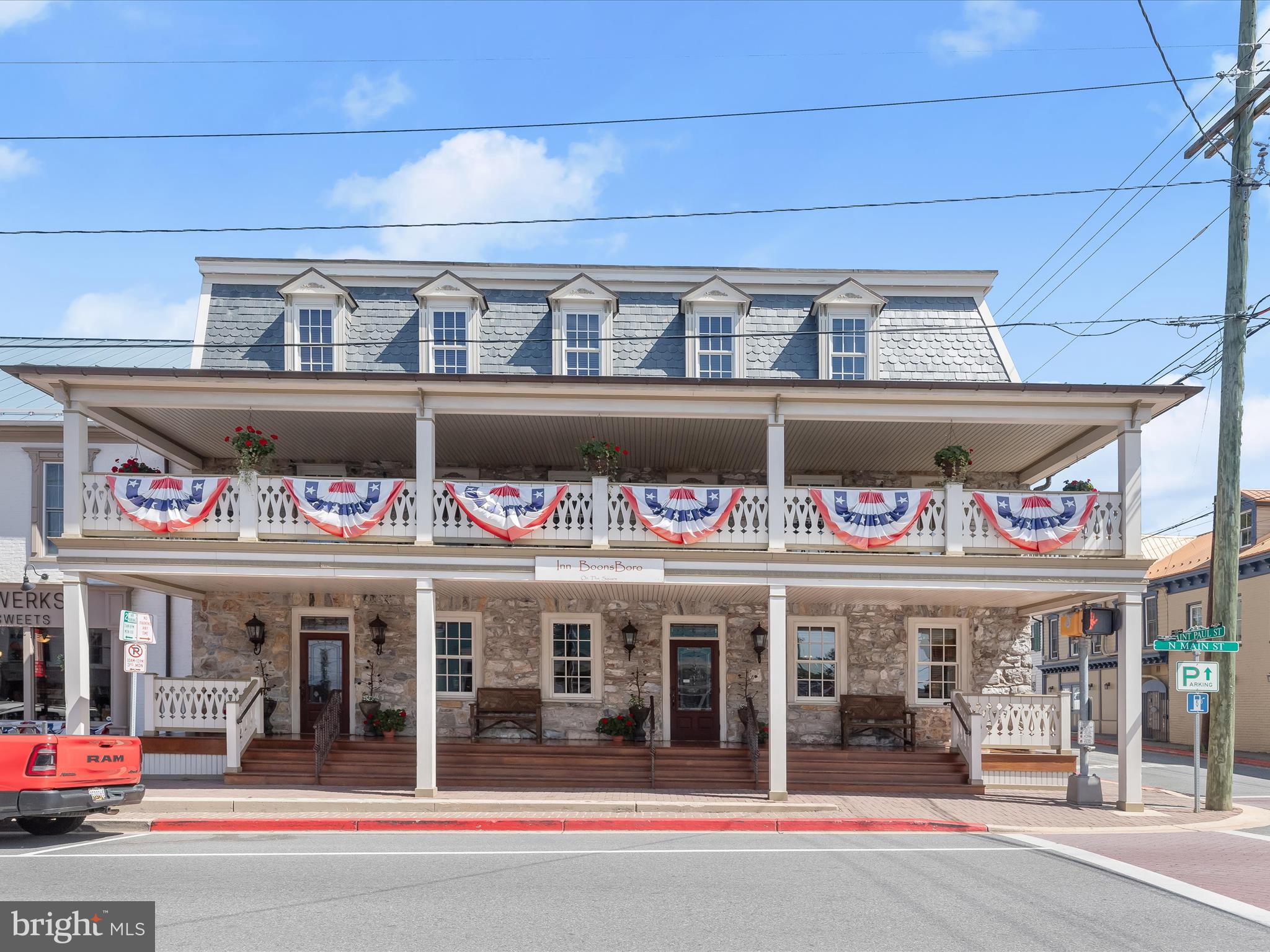 CRESTVIEW - Residential