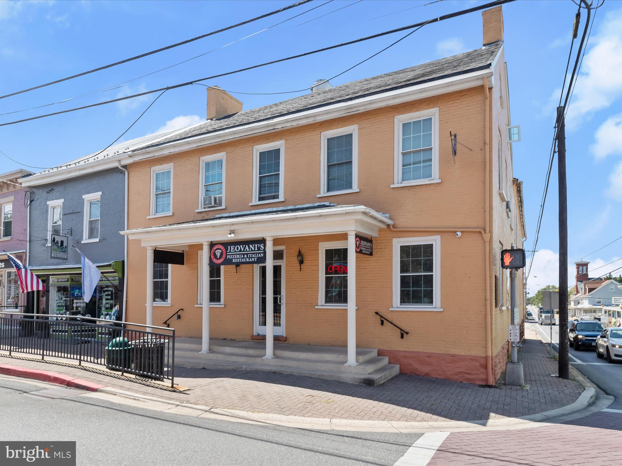 CRESTVIEW - Residential