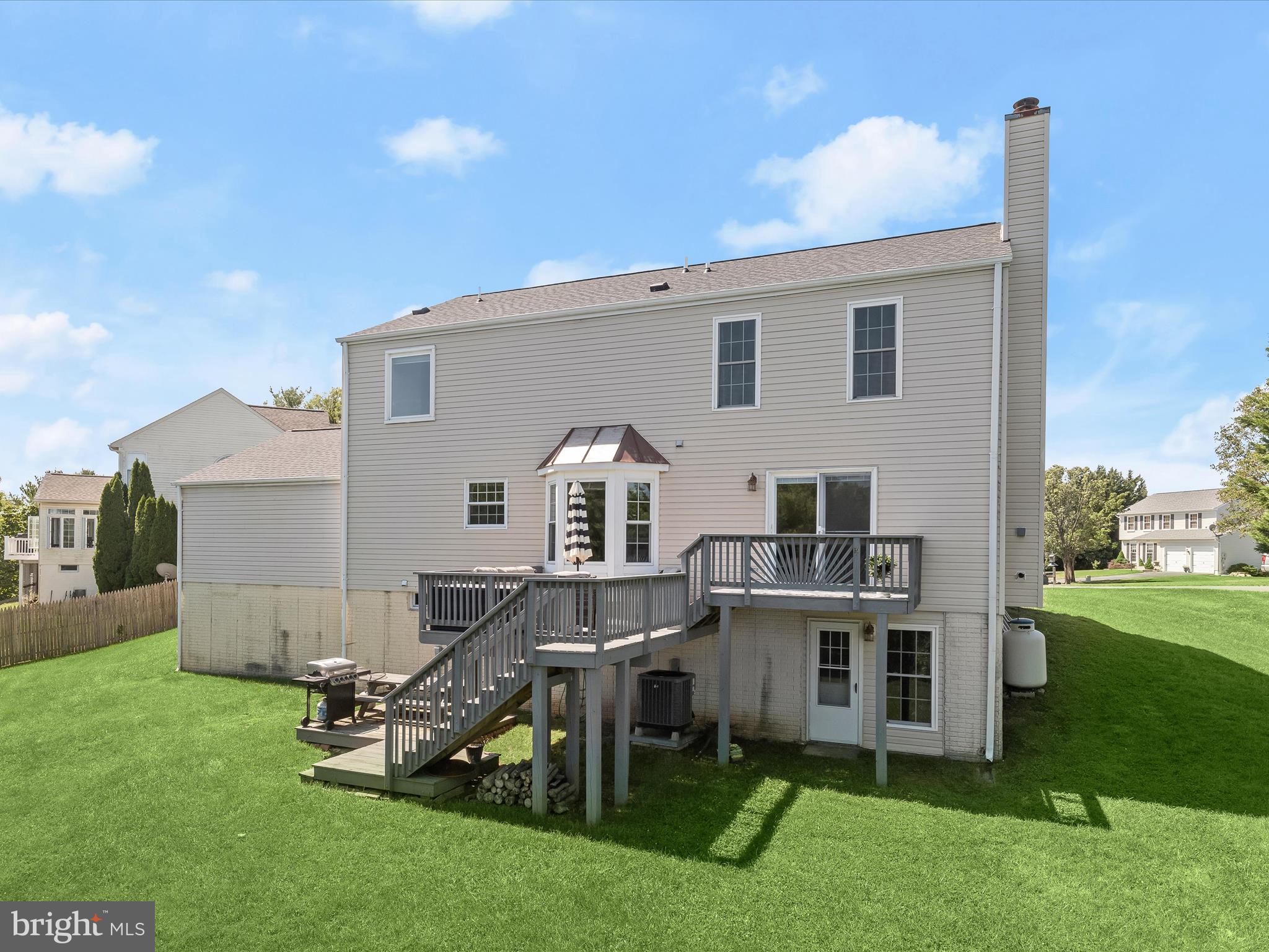 CRESTVIEW - Residential