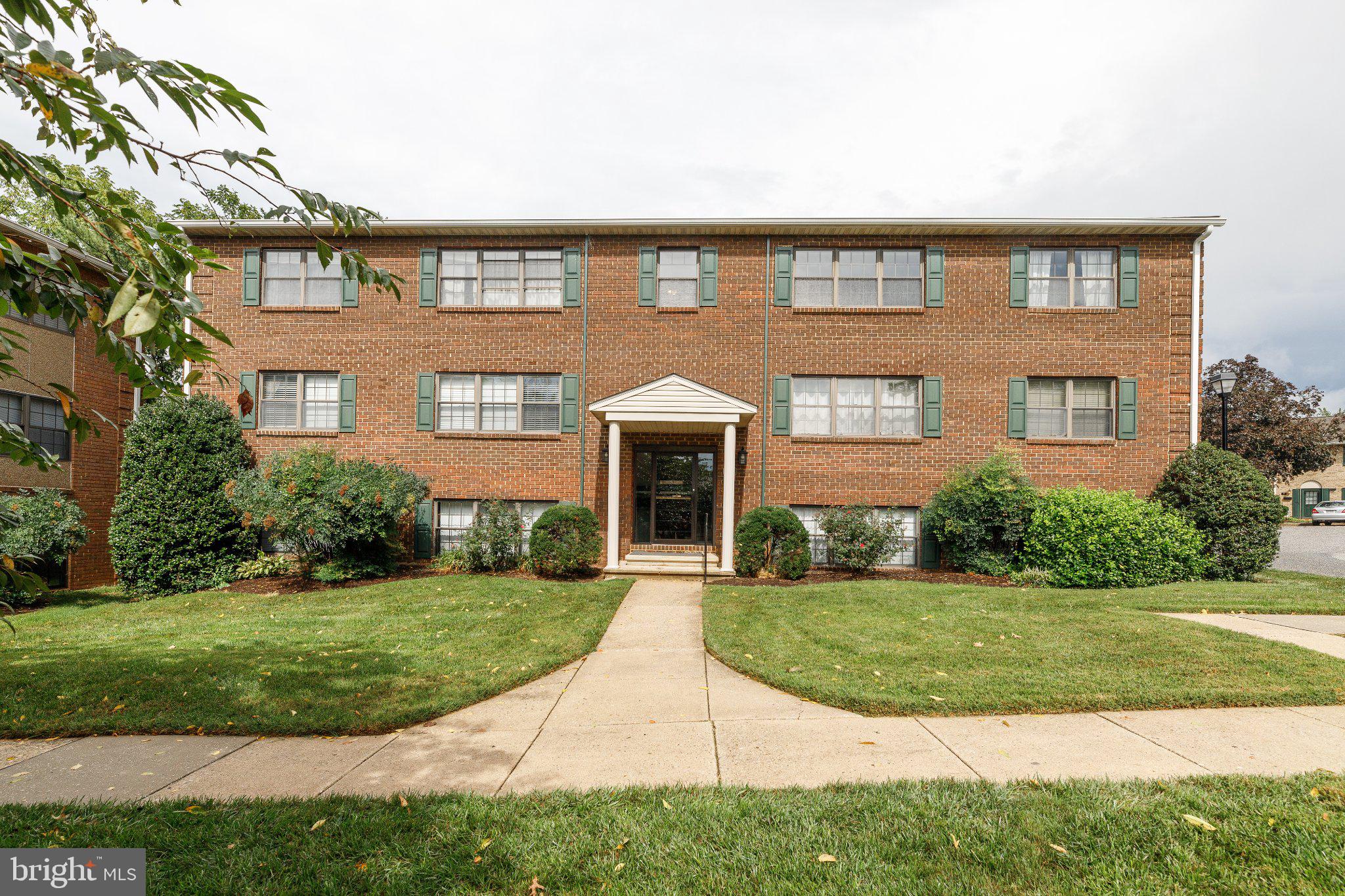 20 ALANBROOKE COURT 20F