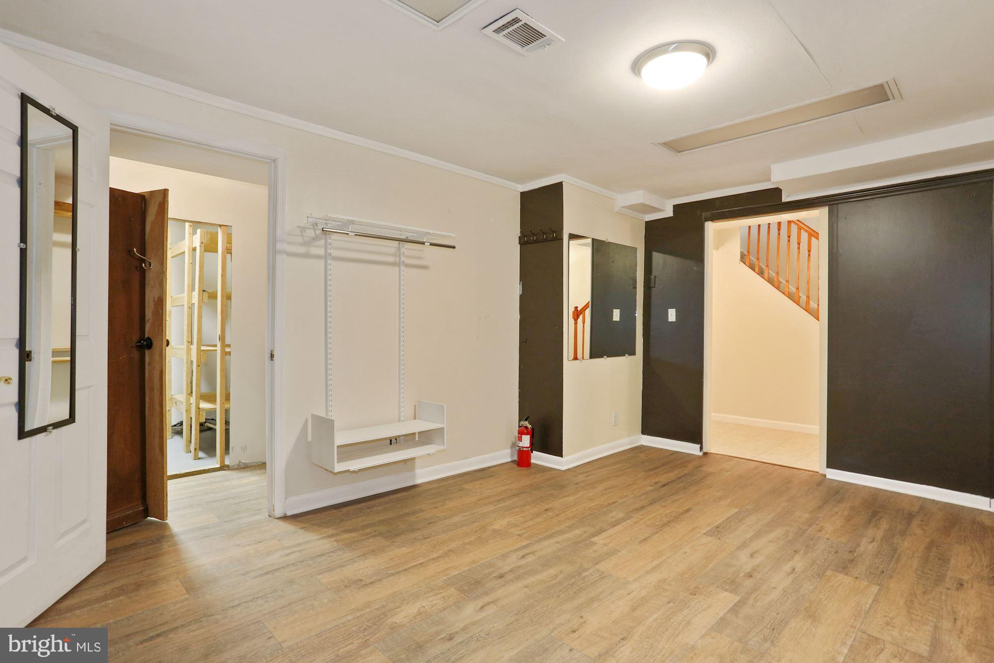 FRANKLIN FARM - Residential