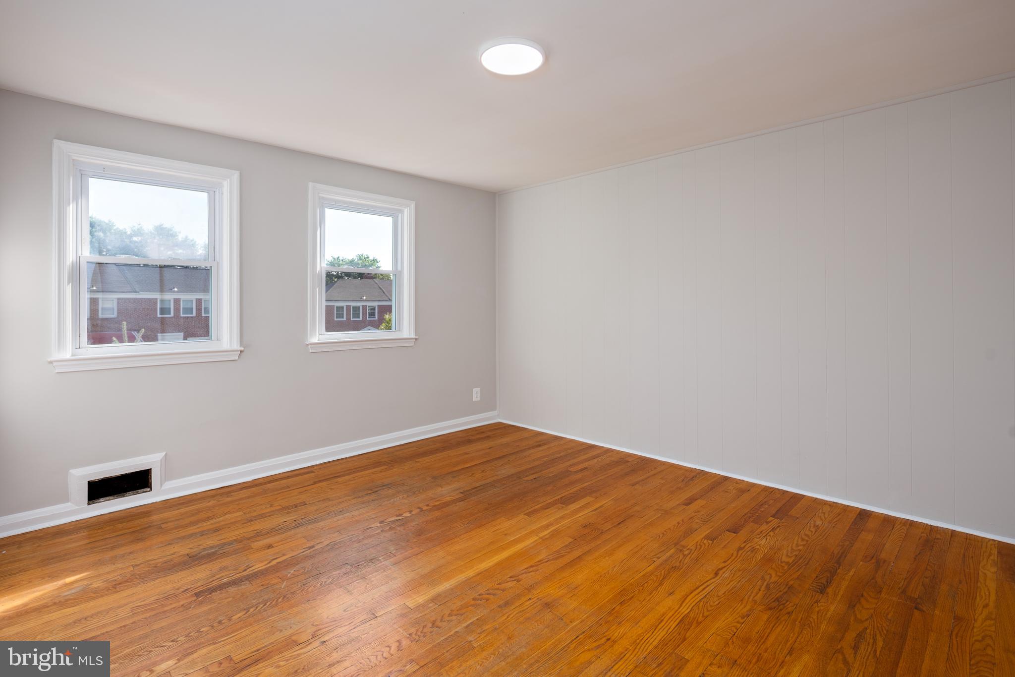 LOCH RAVEN - Residential