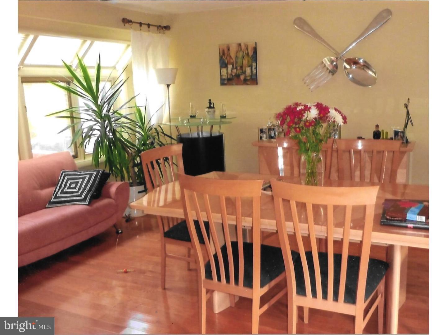 HOLLAND ACRES - Residential Lease