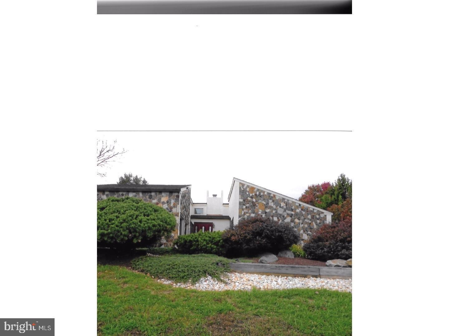 HOLLAND ACRES - Residential Lease