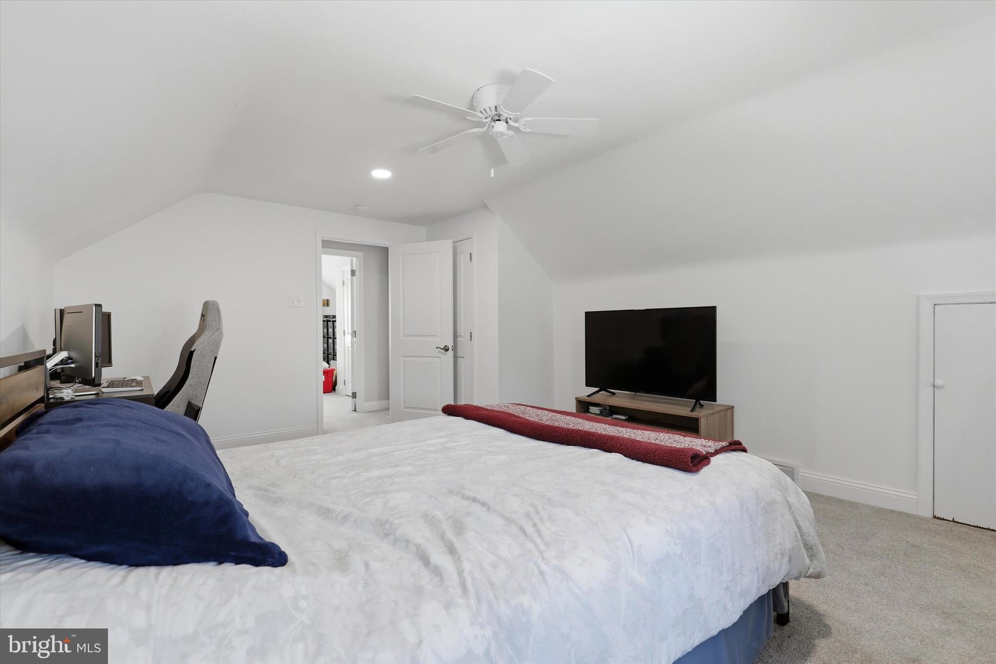 KING OF PRUSSIA - Residential