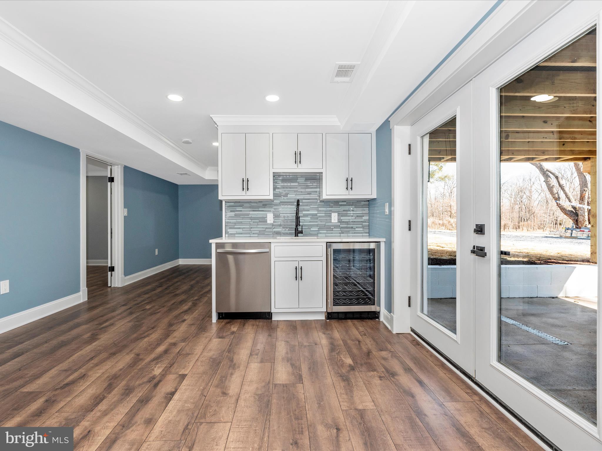 CLARKSBURG OUTSIDE - Residential