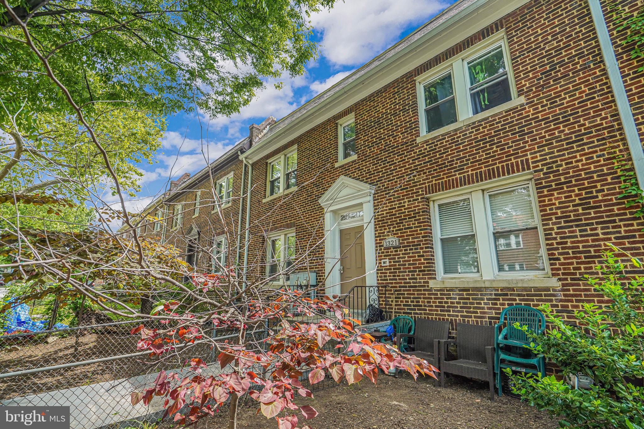 1321 ORREN STREET NE