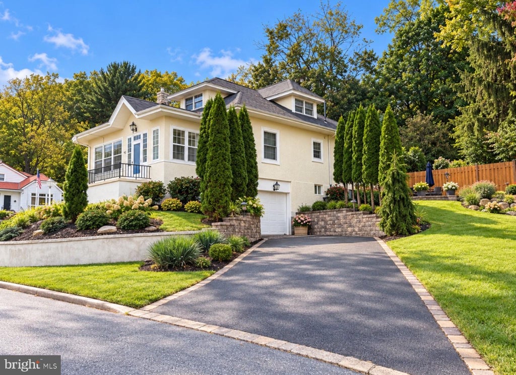 Photo of 300 Chestnut Street, SHILLINGTON, PA 19607 (MLS # PABK2079606)