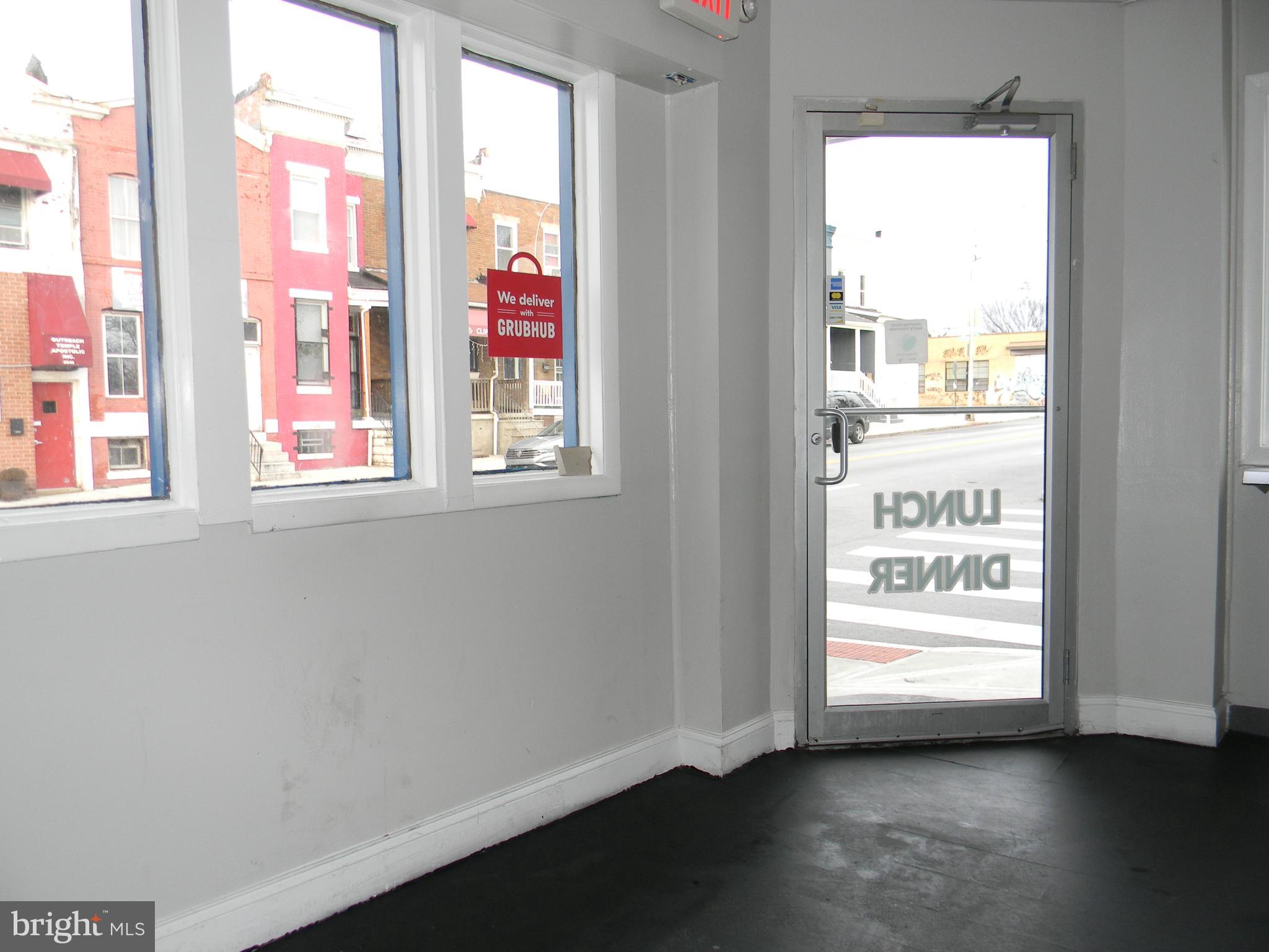 BARCLAY - GREENMOUNT - Commercial Lease