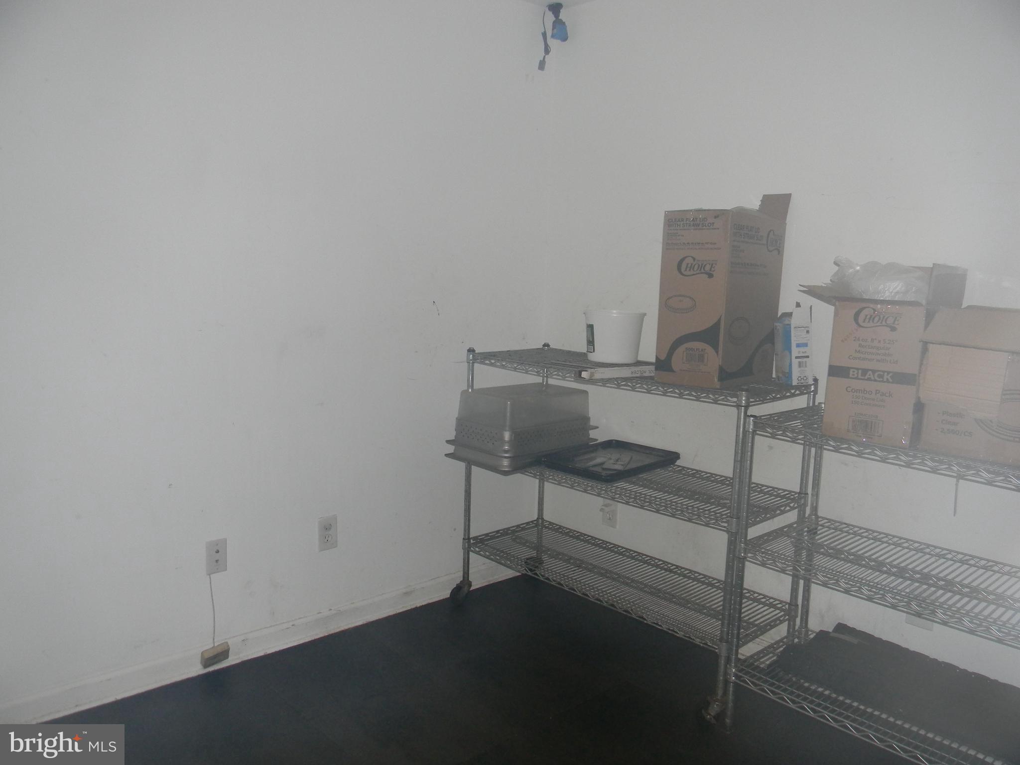 BARCLAY - GREENMOUNT - Commercial Lease