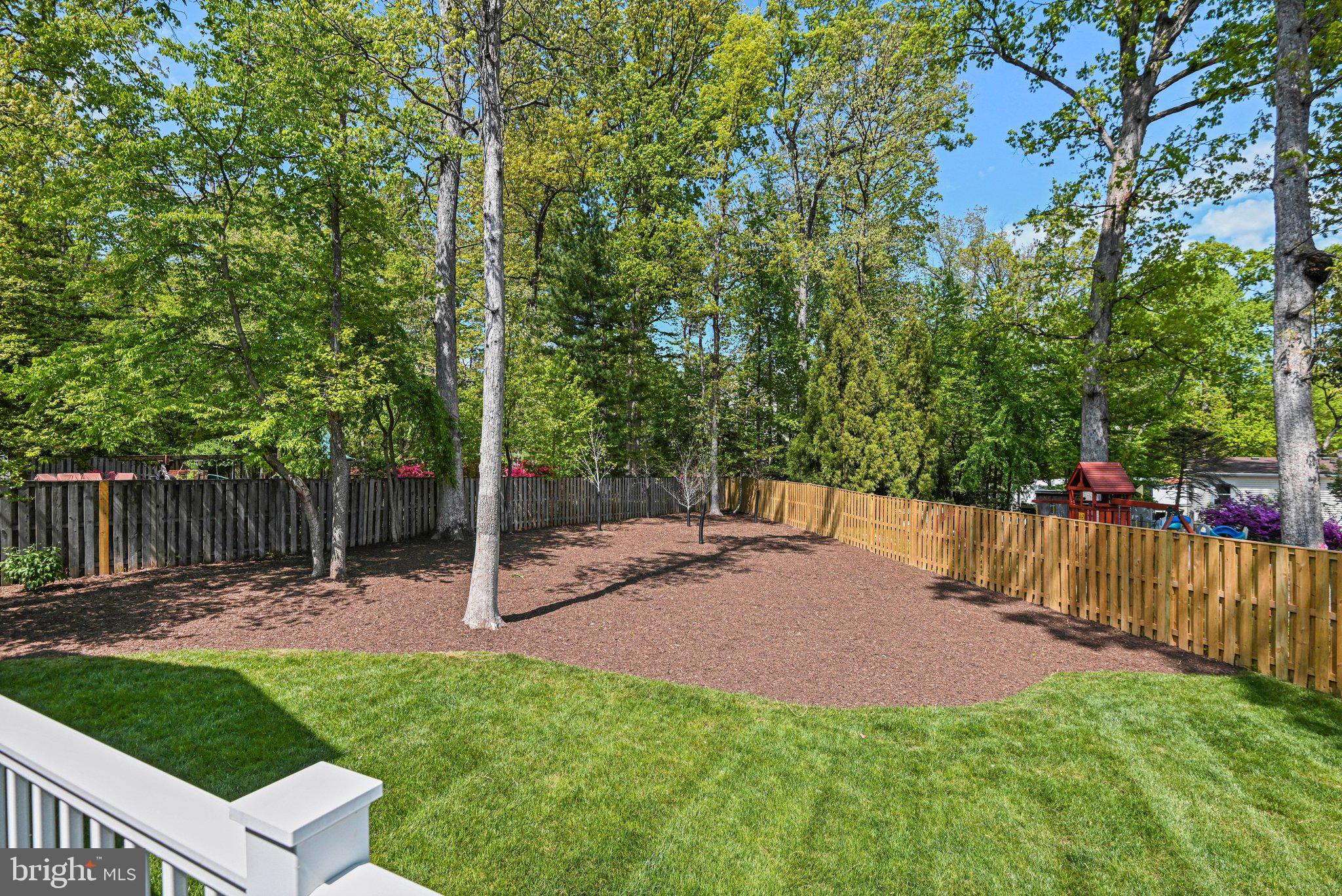 DUNN LORING WOODS - Residential