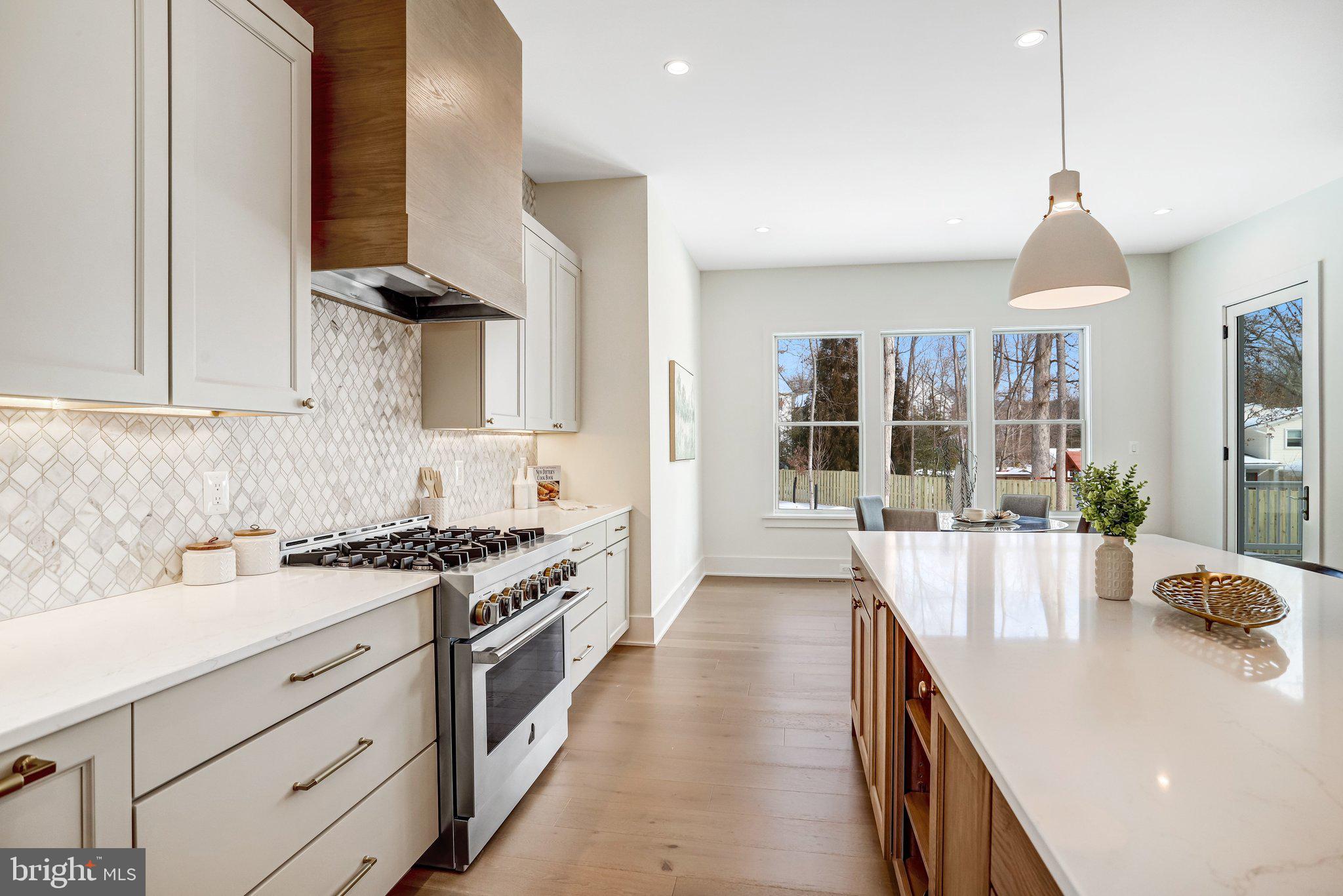 DUNN LORING WOODS - Residential
