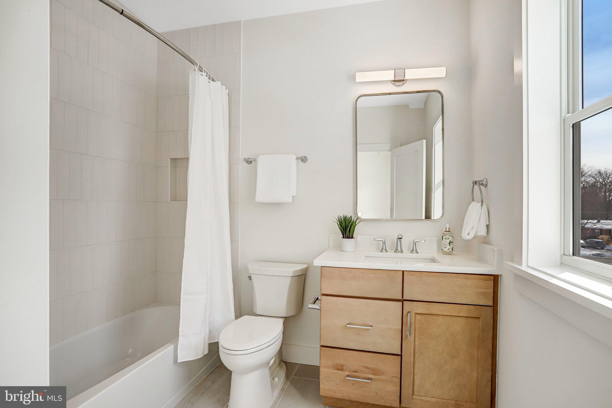 DUNN LORING WOODS - Residential