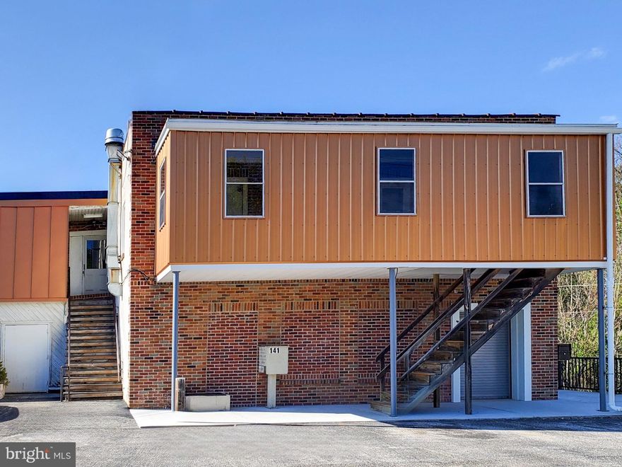 One bedroom, one bathroom apartment.
Note: Applicant must fill out an application and be approved by Southern Management Rentals, LLC PRIOR to viewing the property. The online application can be found on our website. You can apply for this property under the property description.