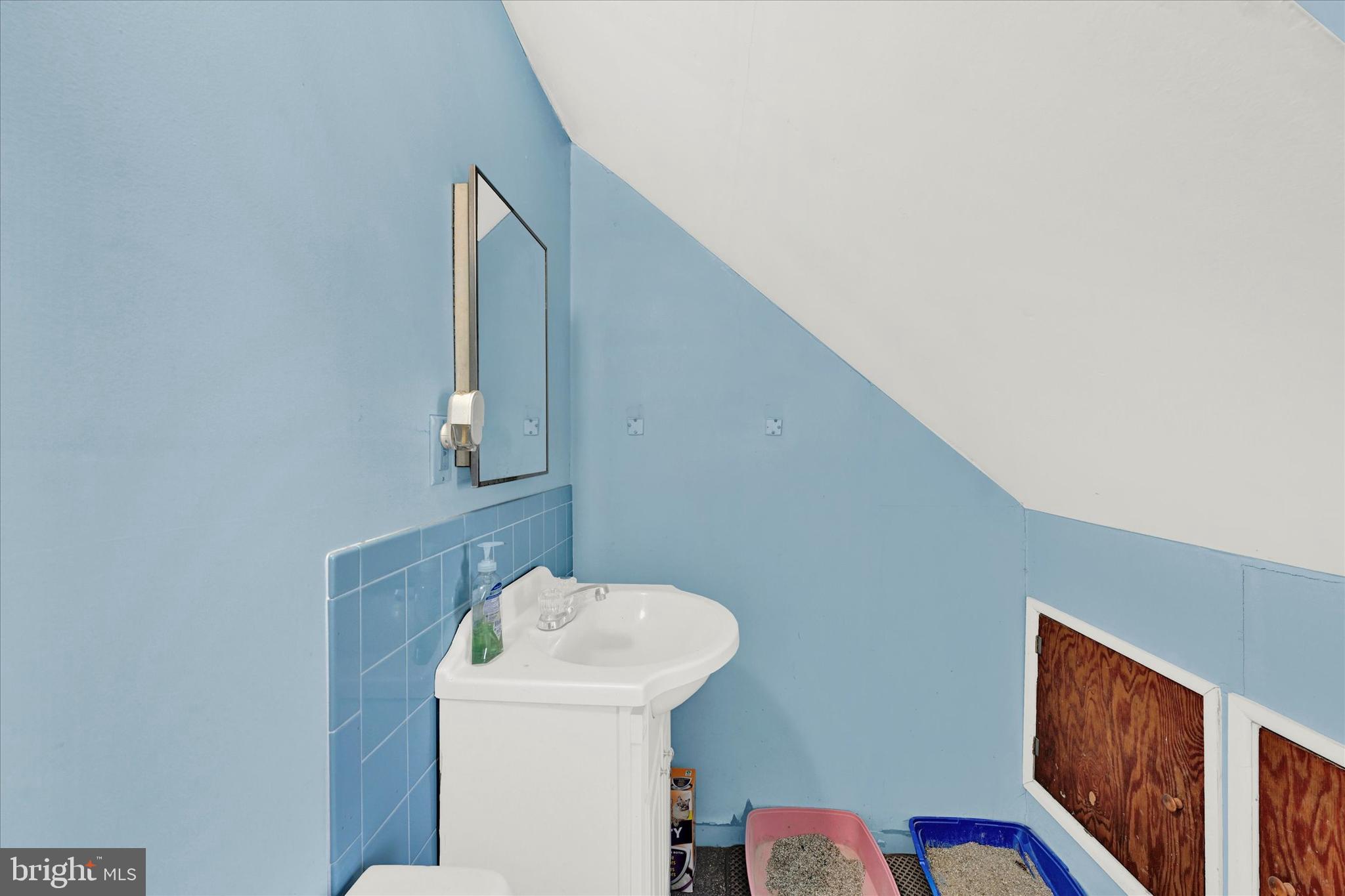 LOGAN VILLAGE - Residential