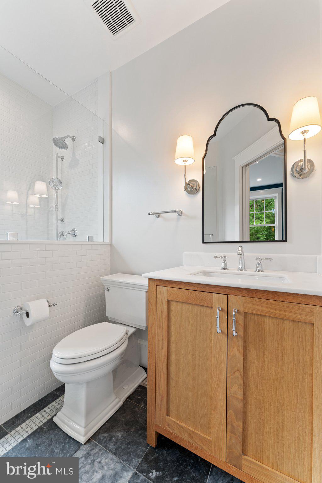 CAPITOL HILL - Residential