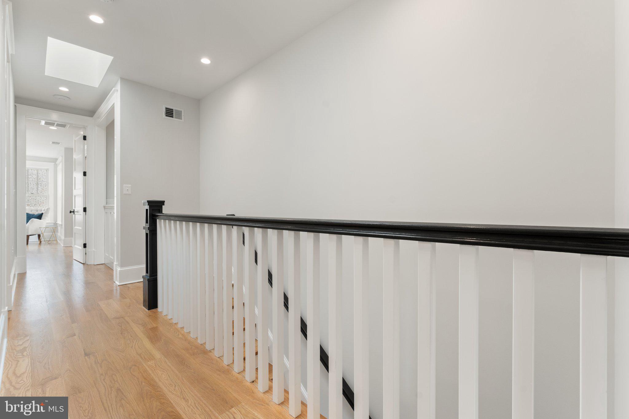 CAPITOL HILL - Residential