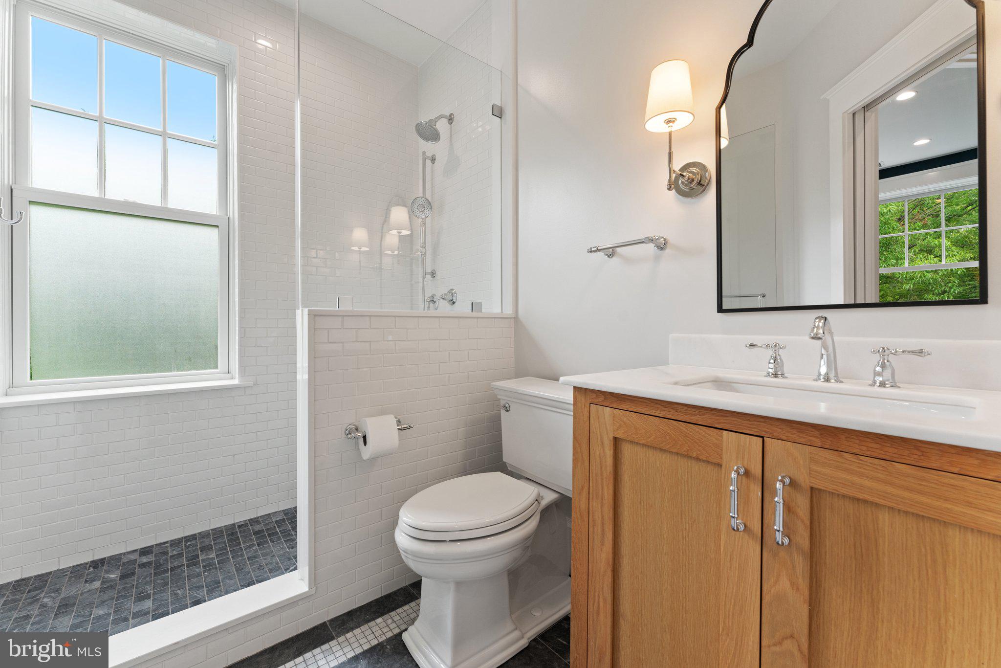 CAPITOL HILL - Residential