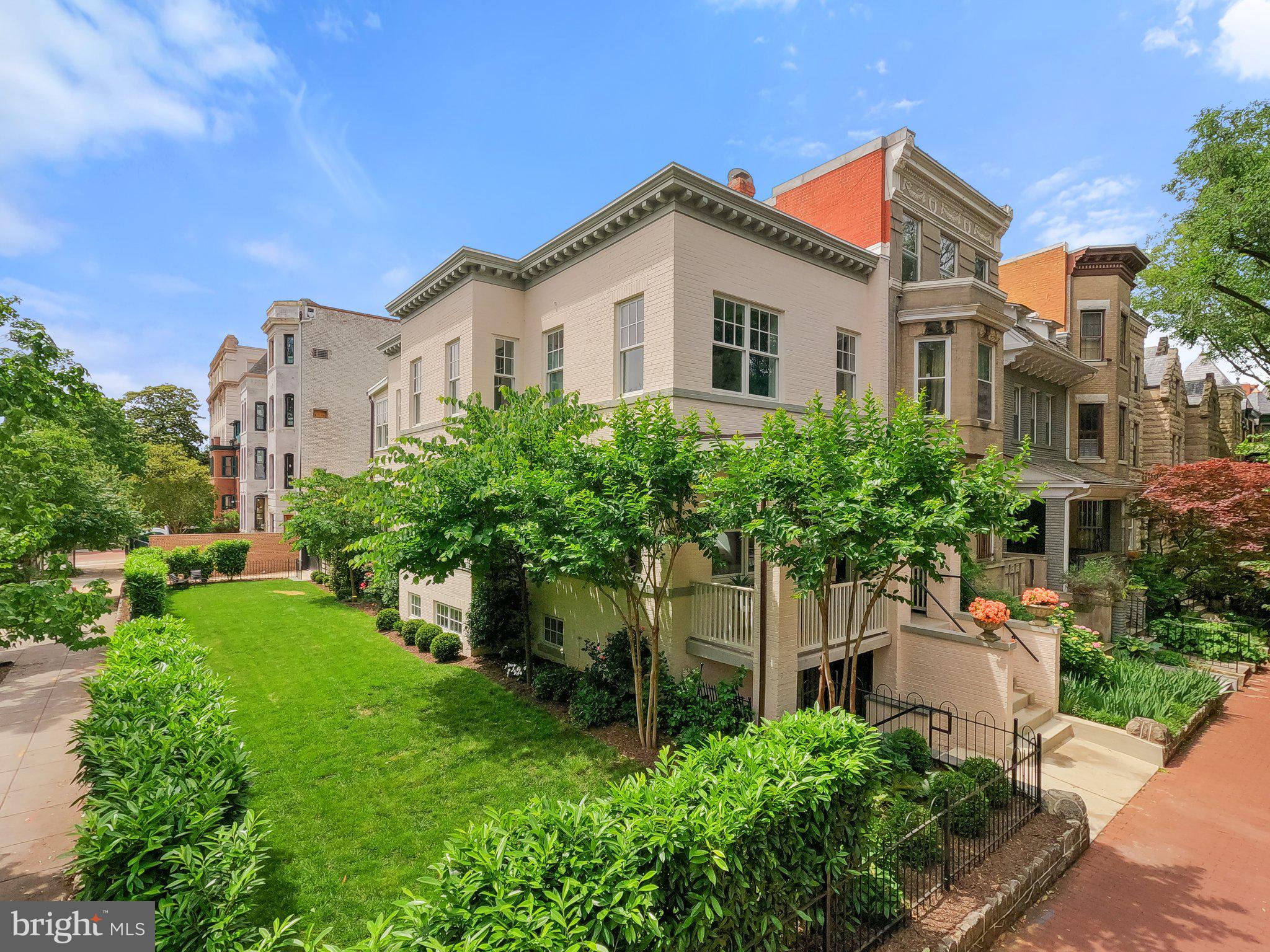 CAPITOL HILL - Residential