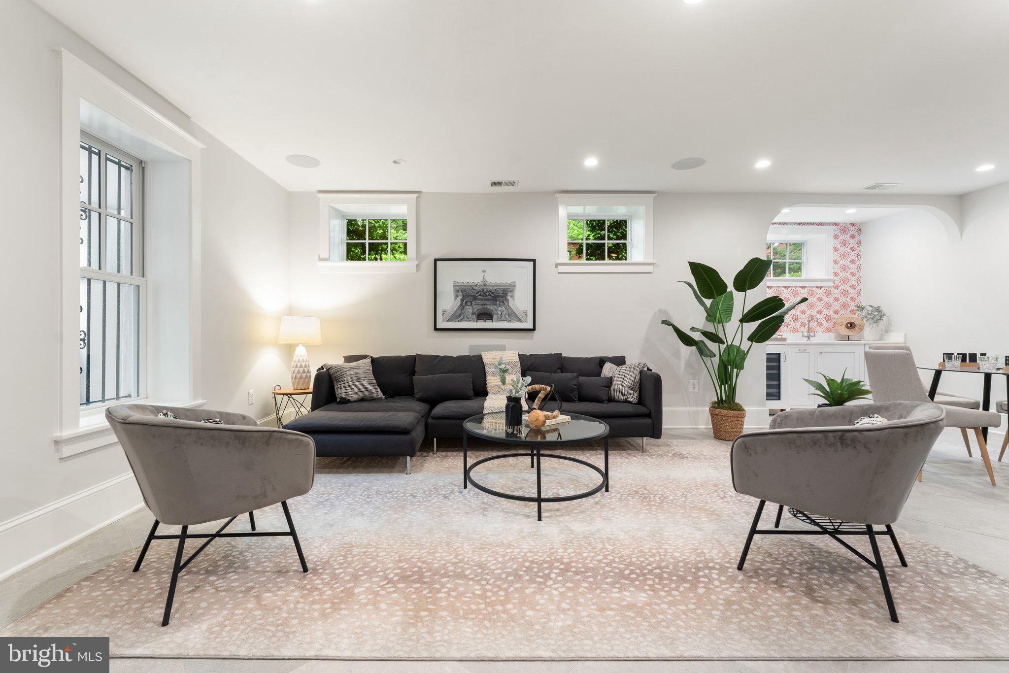 CAPITOL HILL - Residential