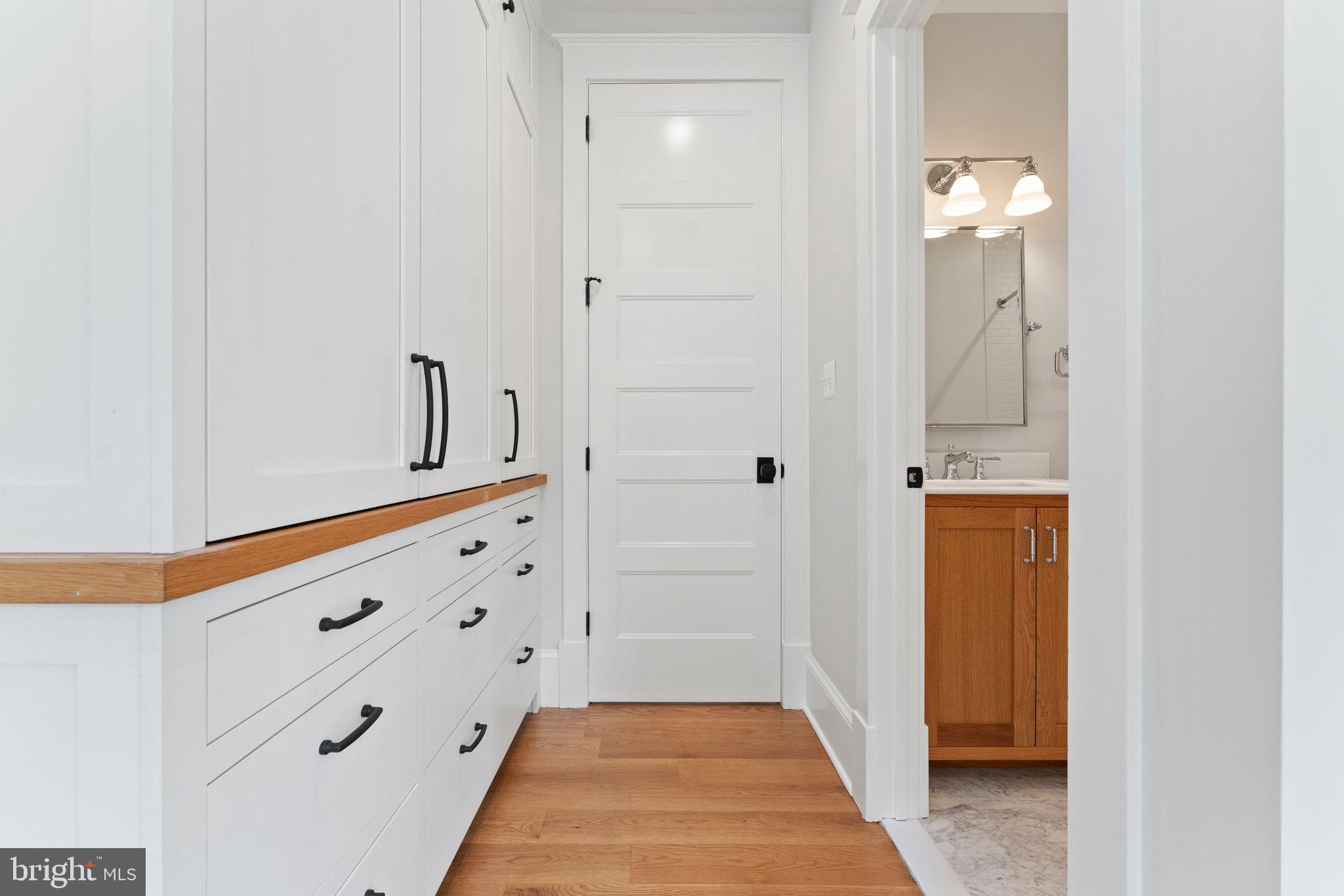CAPITOL HILL - Residential