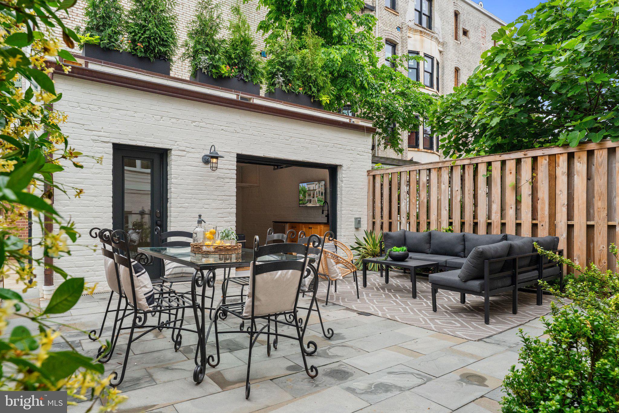 CAPITOL HILL - Residential