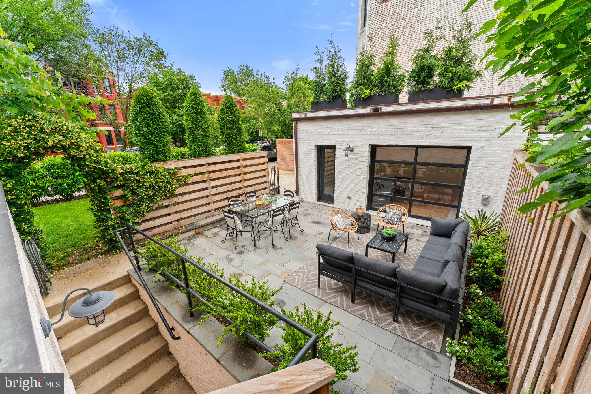 CAPITOL HILL - Residential