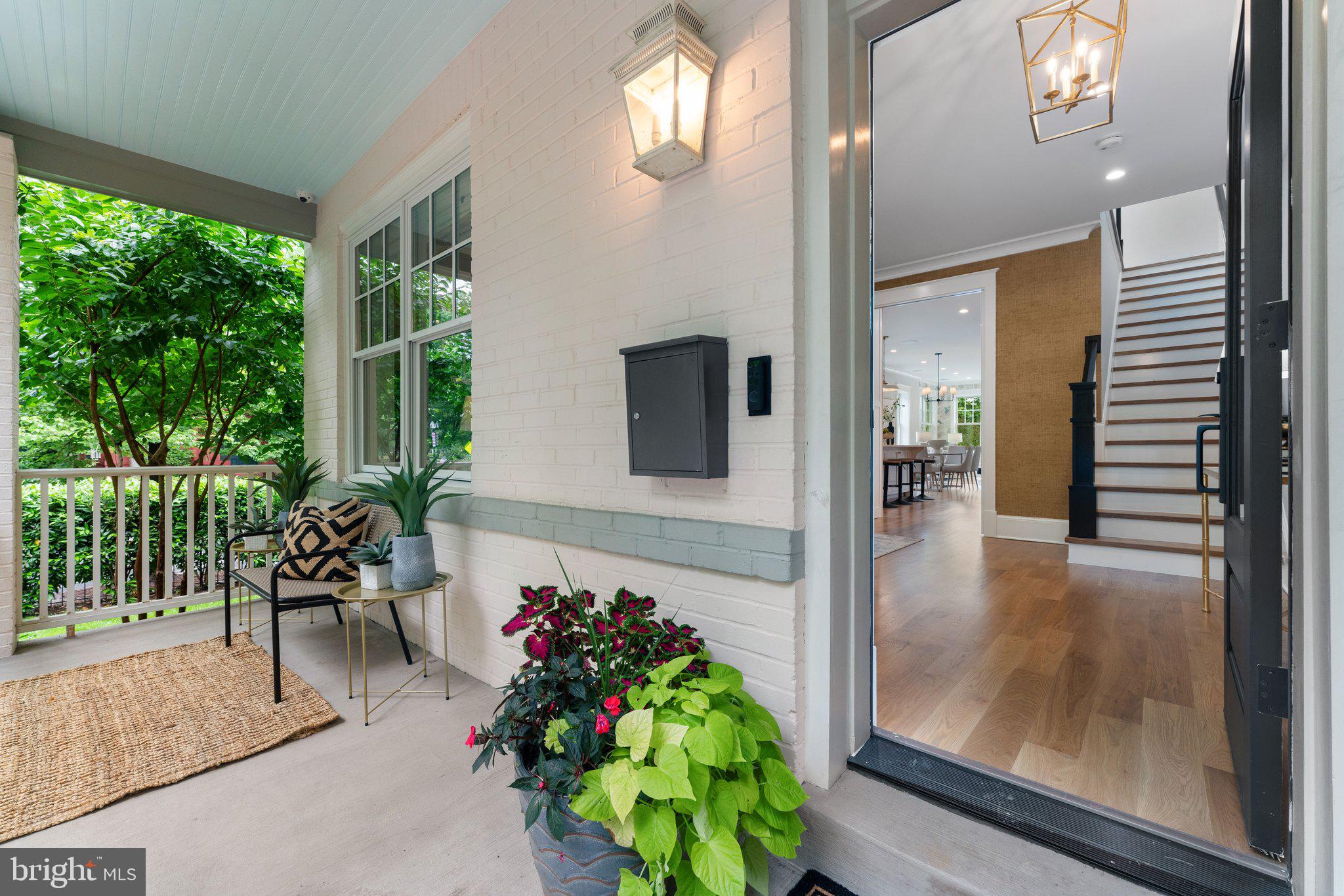 CAPITOL HILL - Residential