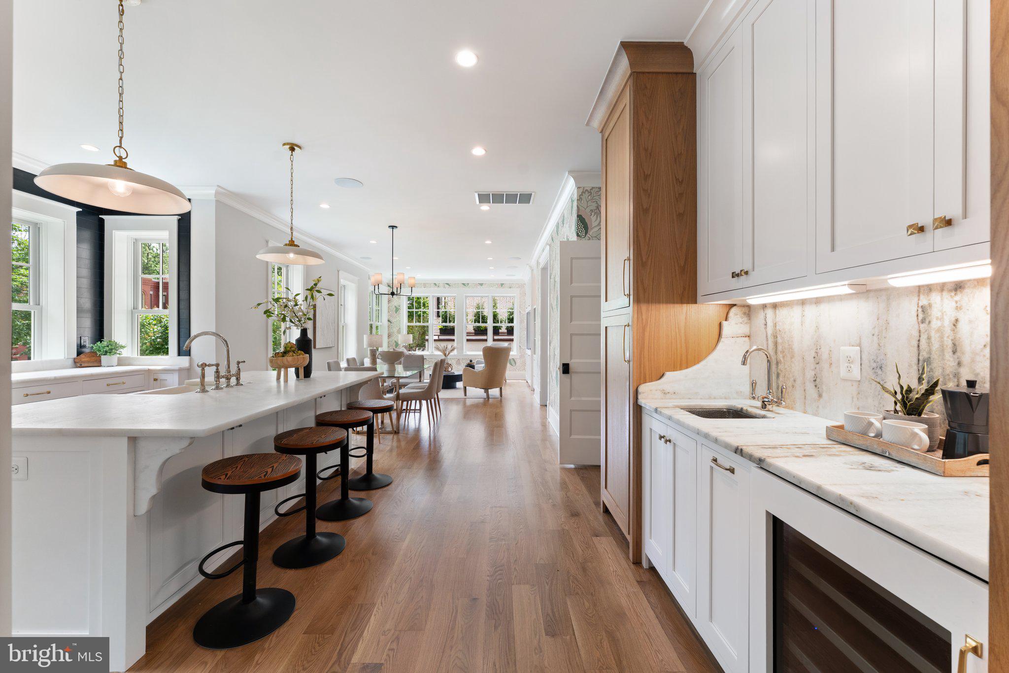 CAPITOL HILL - Residential