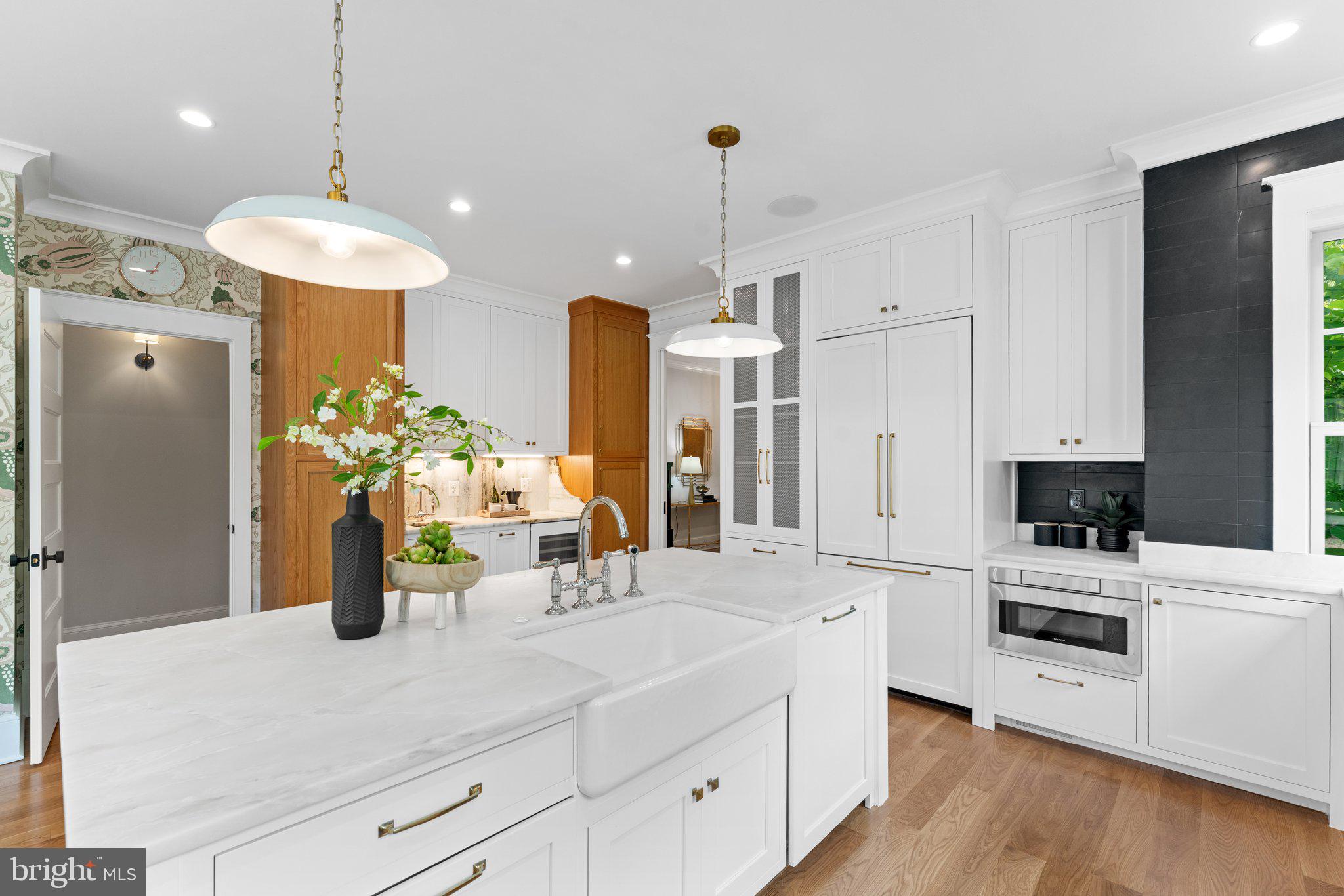 CAPITOL HILL - Residential
