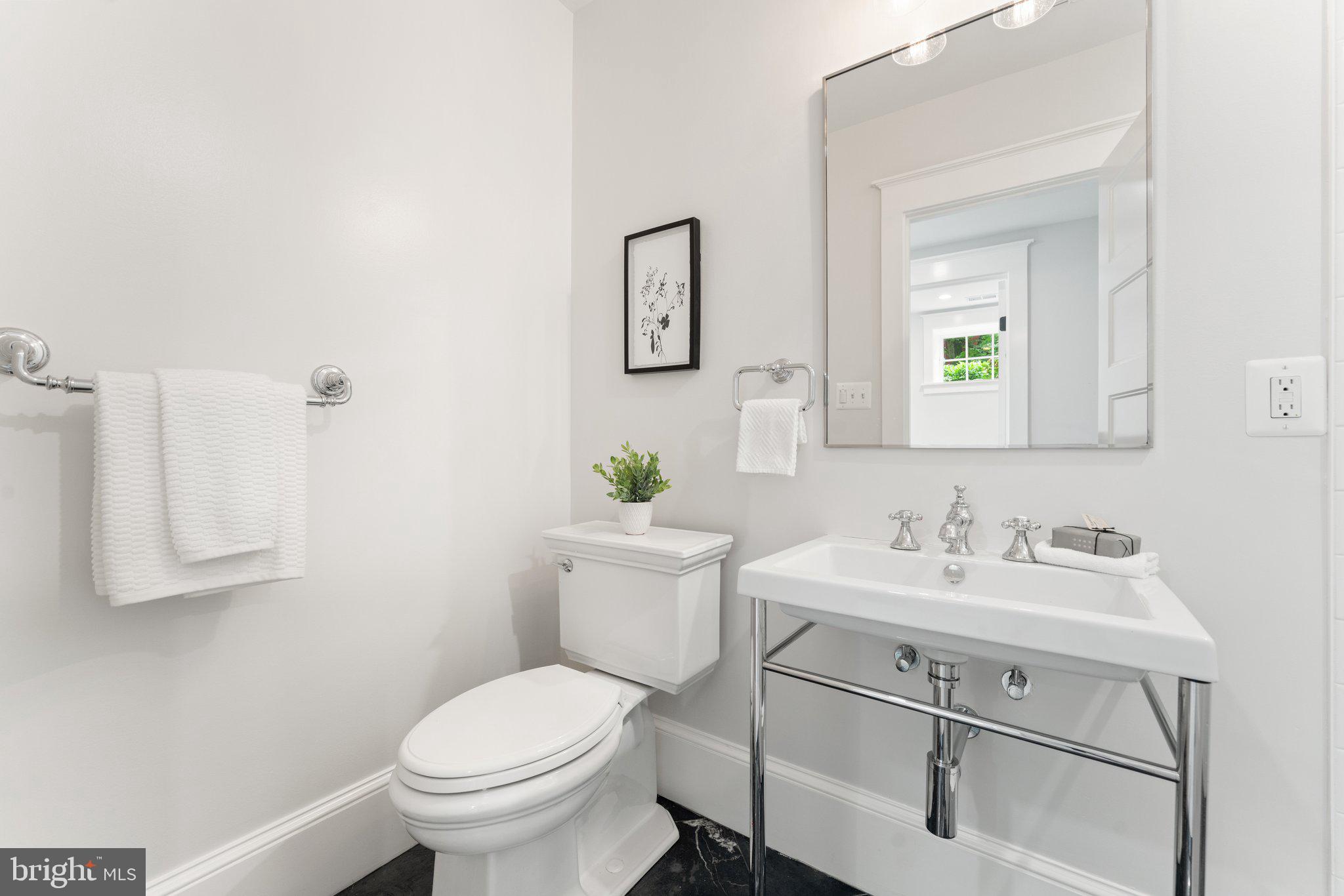 CAPITOL HILL - Residential
