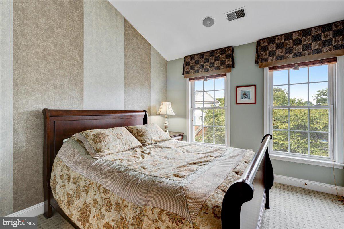 BANNOCKBURN - Residential