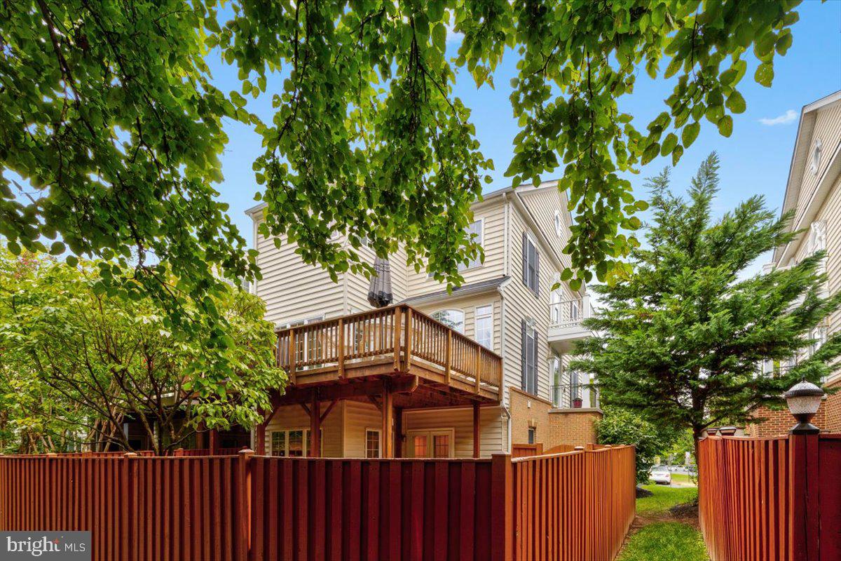 BANNOCKBURN - Residential