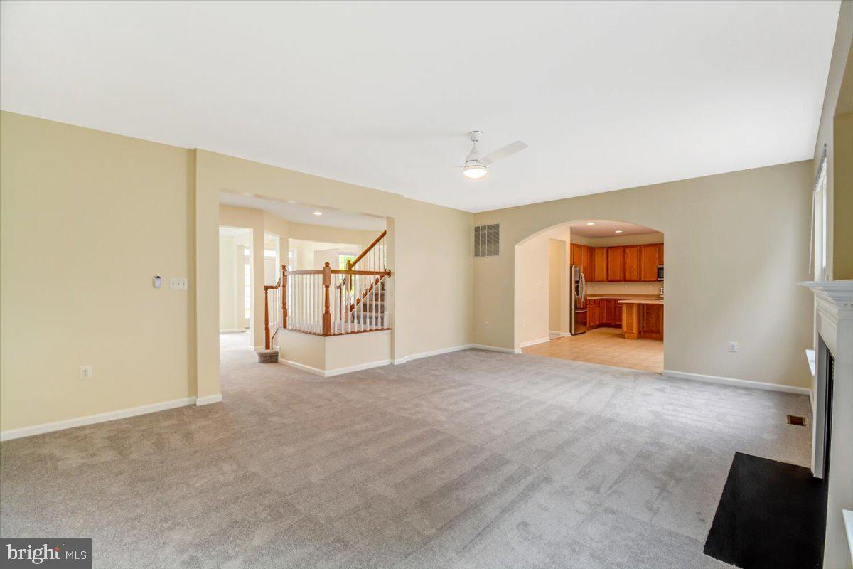 HUNTFIELD - Residential Lease