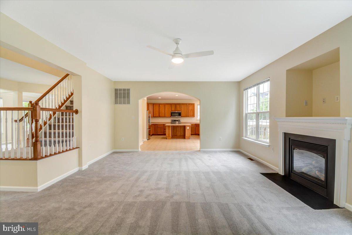 HUNTFIELD - Residential Lease