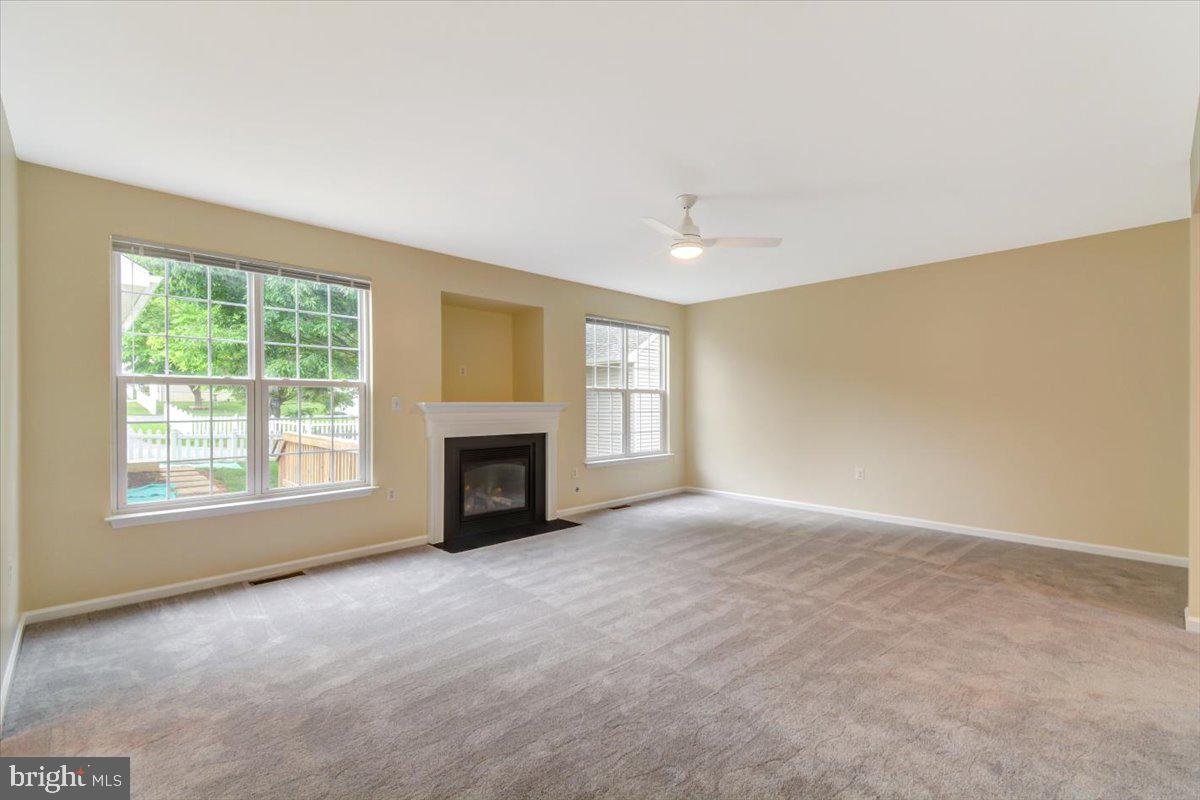 HUNTFIELD - Residential Lease