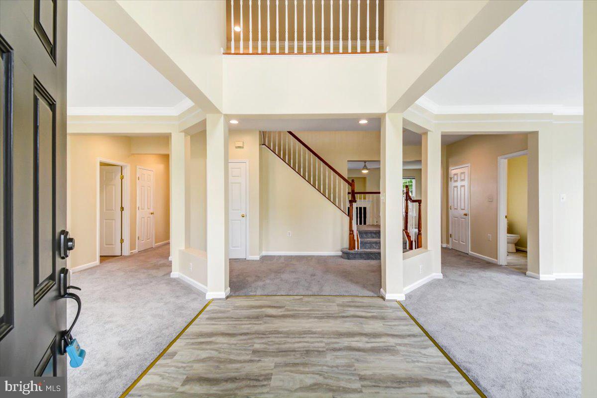 HUNTFIELD - Residential Lease