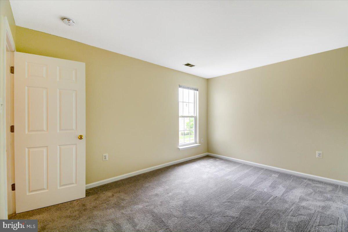 HUNTFIELD - Residential Lease