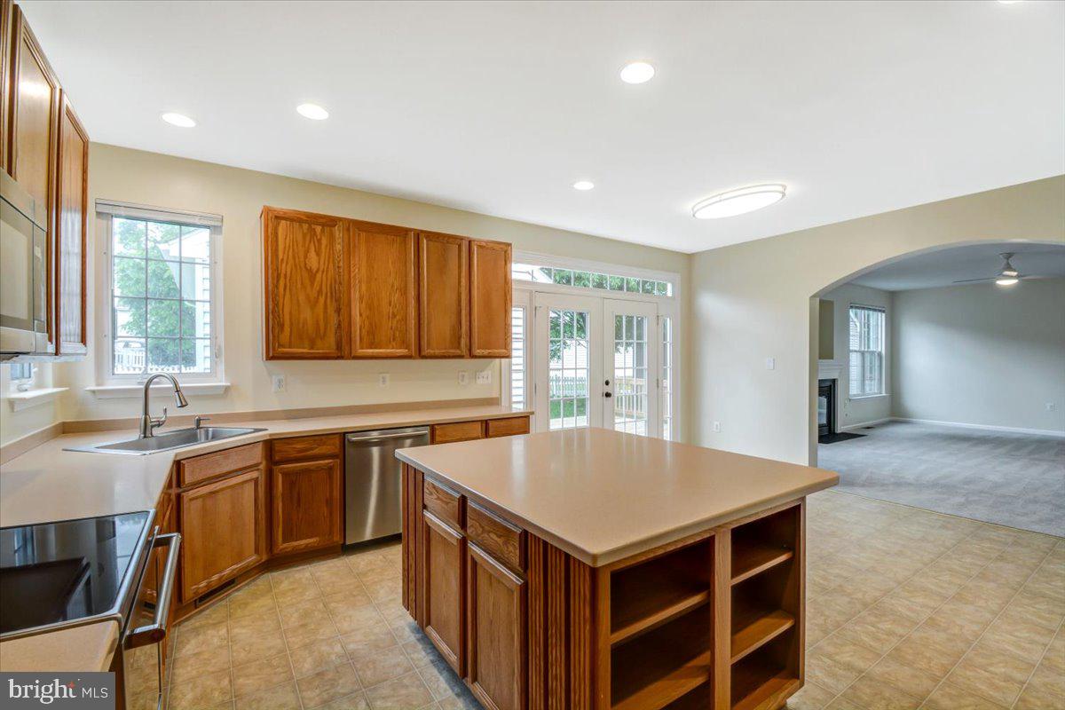 HUNTFIELD - Residential Lease