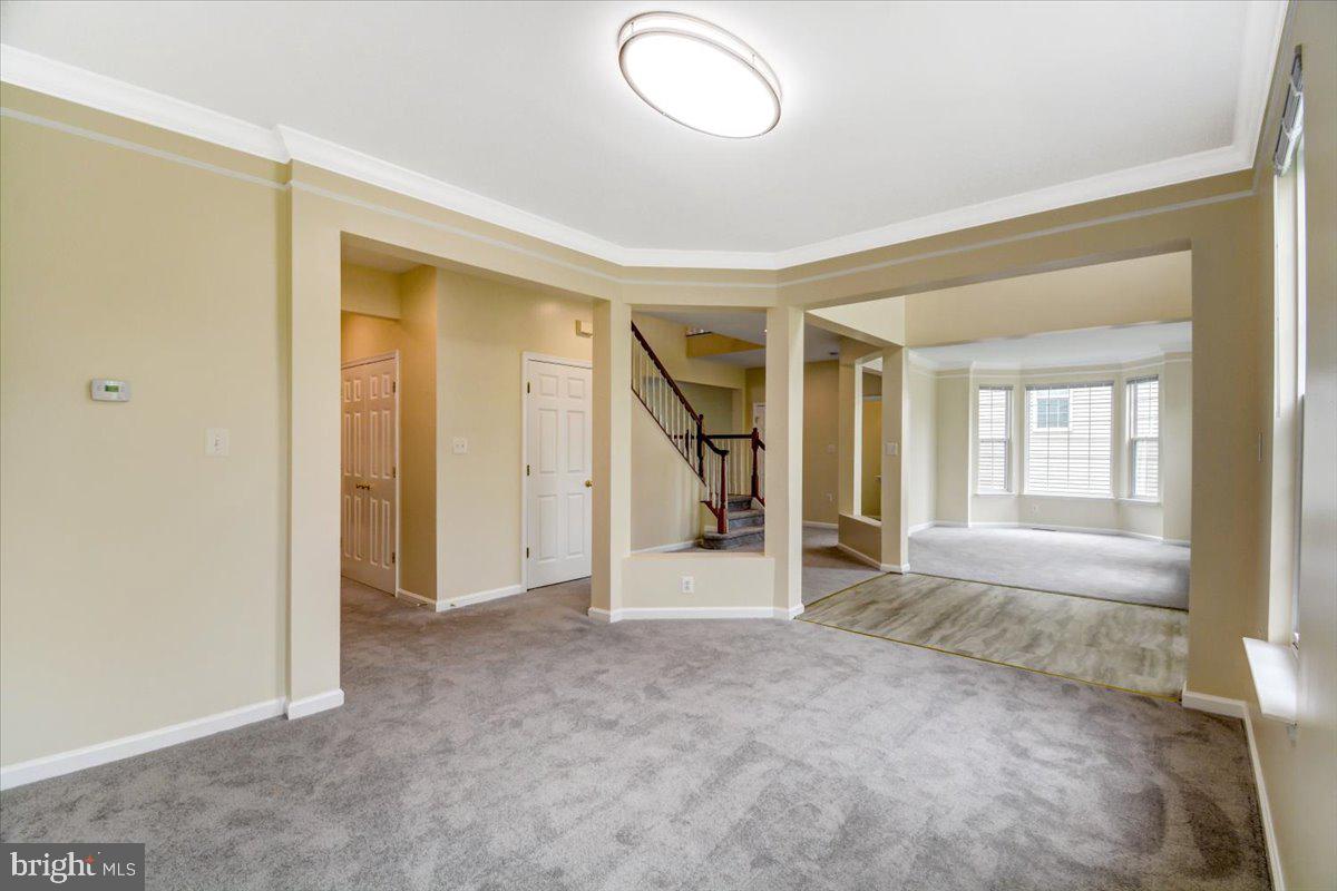 HUNTFIELD - Residential Lease