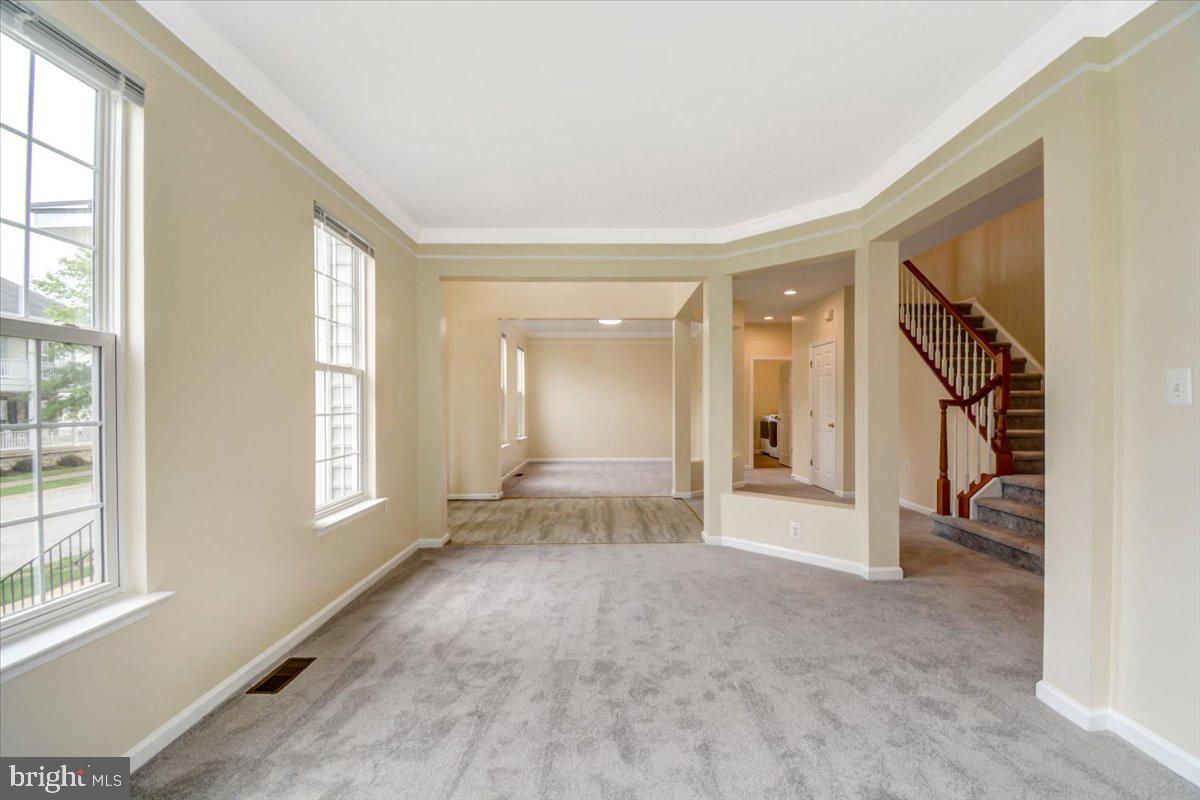 HUNTFIELD - Residential Lease