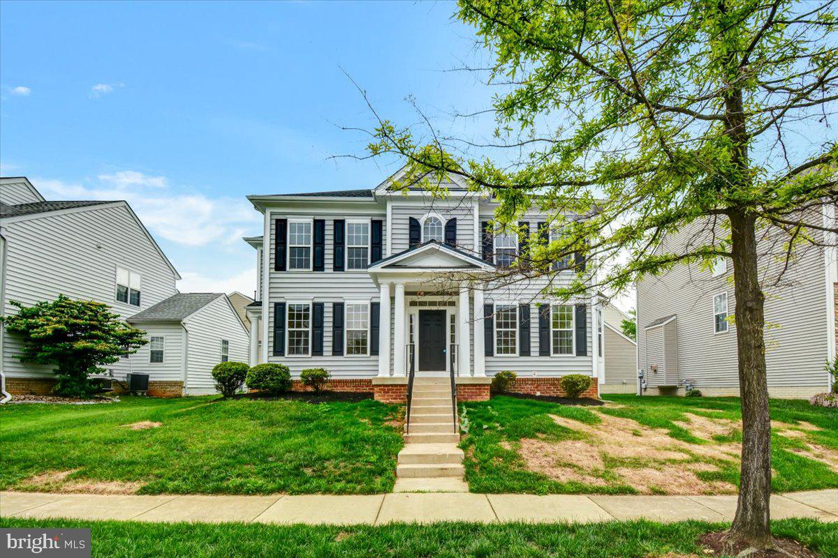 HUNTFIELD - Residential Lease