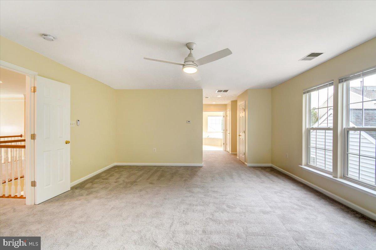 HUNTFIELD - Residential Lease