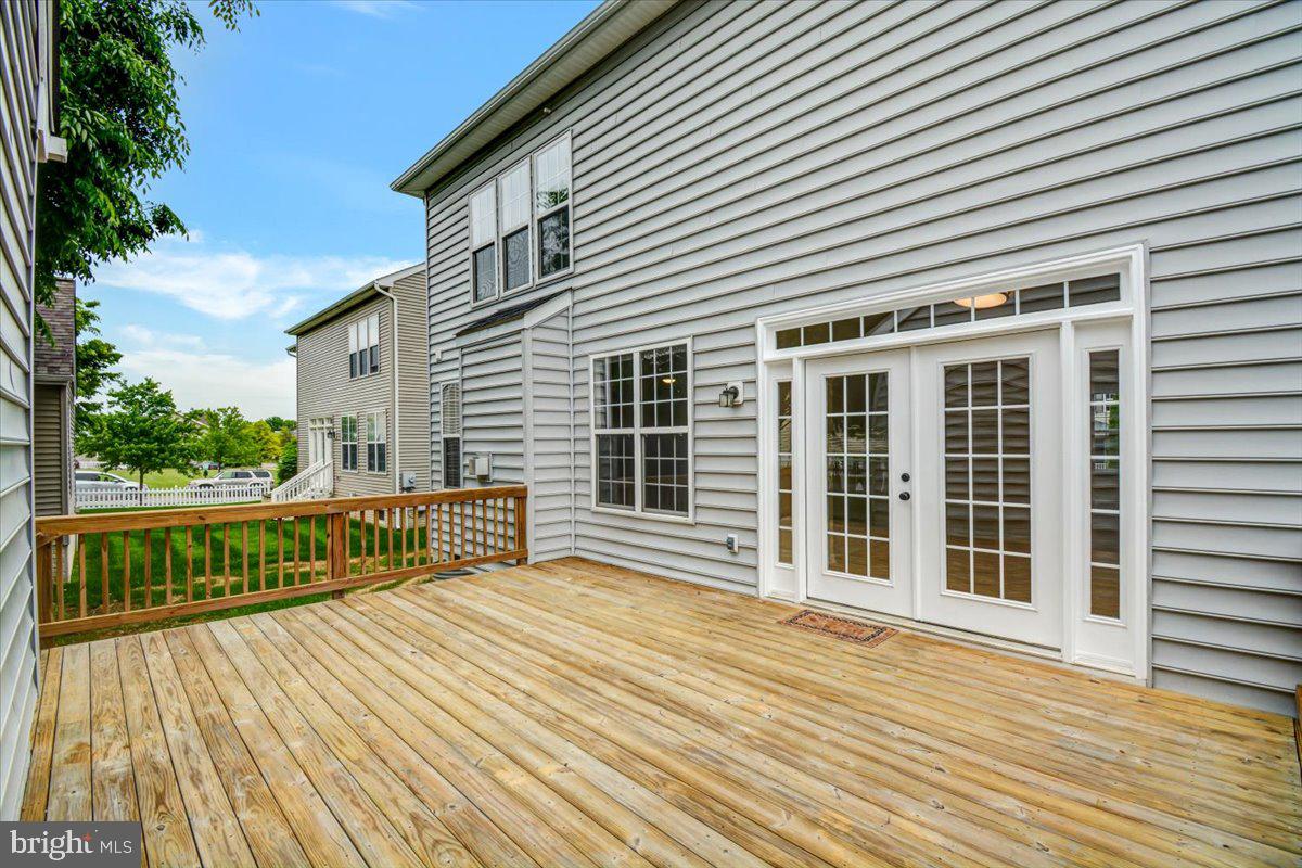 HUNTFIELD - Residential Lease