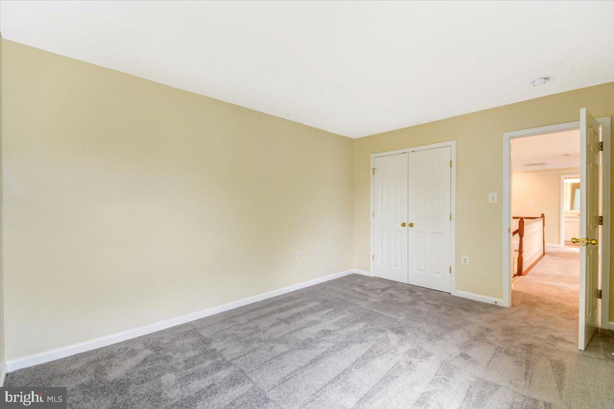 HUNTFIELD - Residential Lease