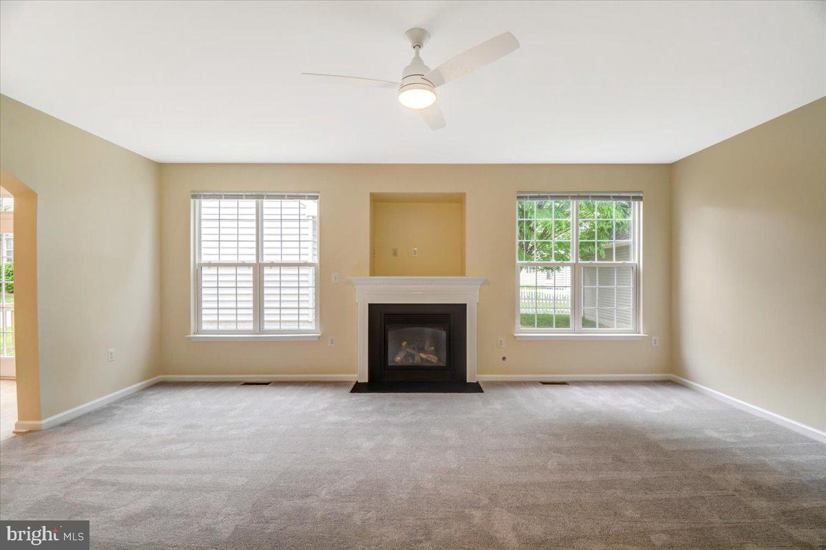 HUNTFIELD - Residential Lease