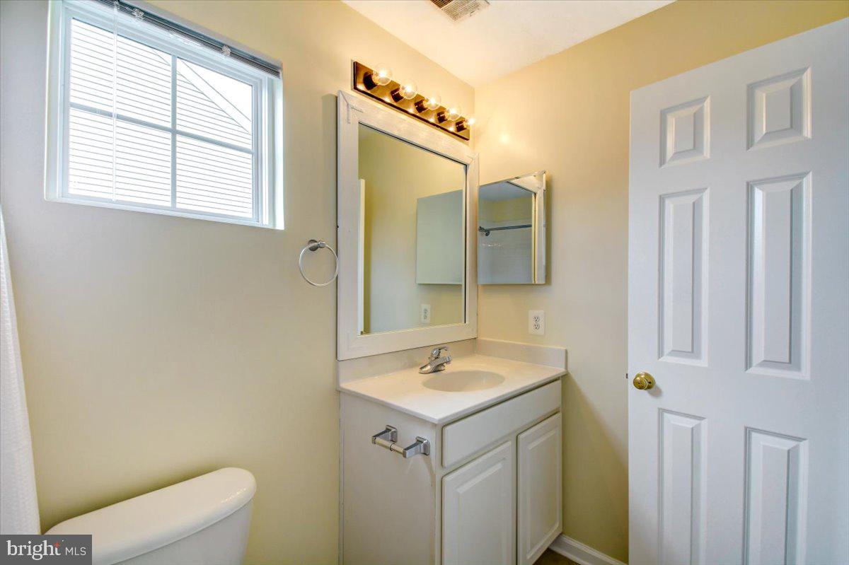 HUNTFIELD - Residential Lease