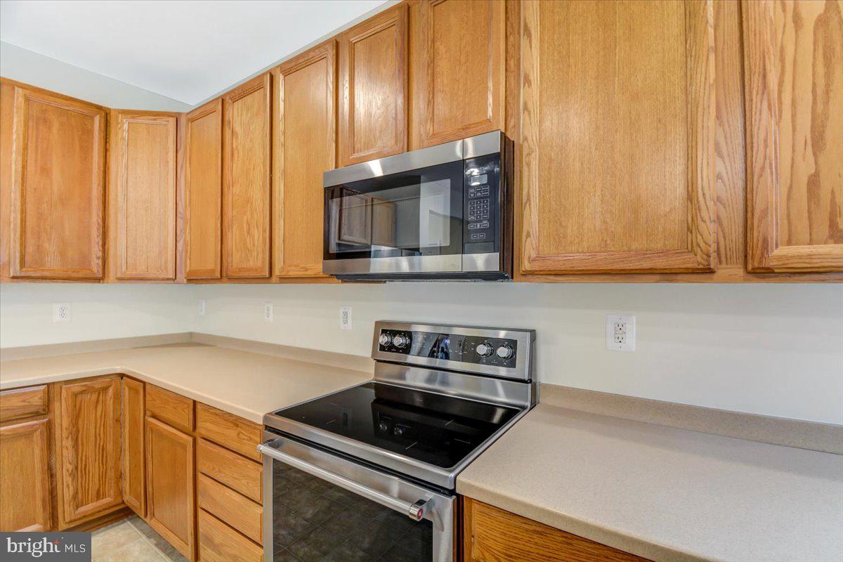 HUNTFIELD - Residential Lease