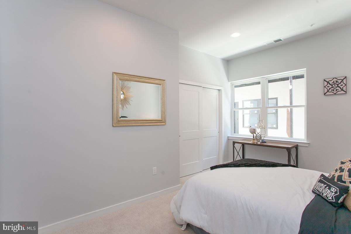 MANAYUNK - Residential Lease