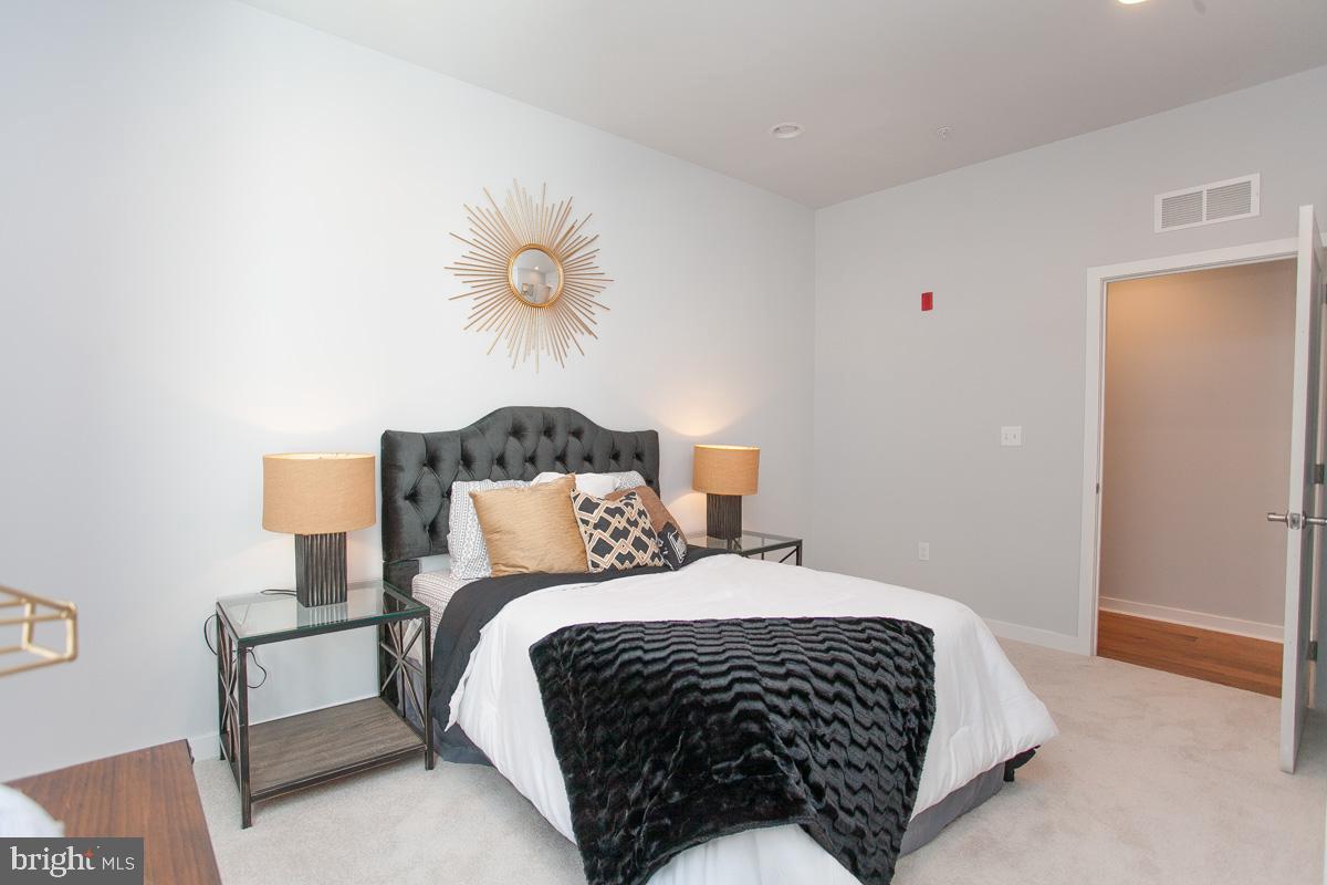 MANAYUNK - Residential Lease